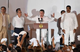 Governo e Farc firmano pace, in Colombia inizia 