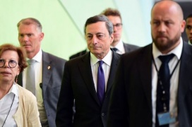Draghi: rischi sistemici banche non derivano da bassi tassi Bce