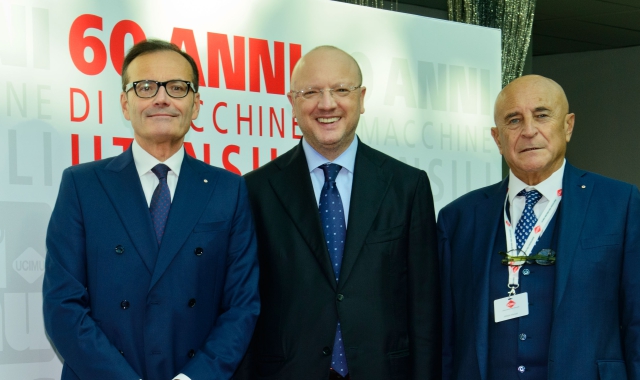 Da sinistra Marco Carboniero, Vincenzo Boccia e Alfredo Mariotti durante la cerimonia di apertura della trentesima edizione di Bi-Mu