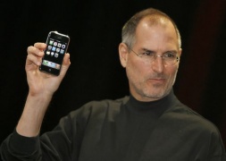 Apple, a 5 anni dalla sua morte, il mito di Steve Jobs
