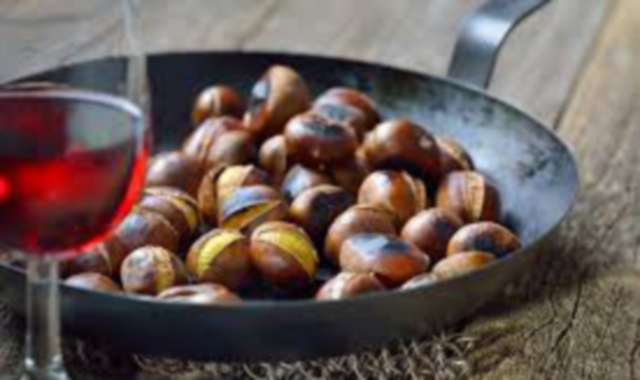 Autunno, sole, temperature fresche, castagne e... buon vino