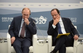 Putin cancella visita a Parigi: andrò quando Hollande potrà