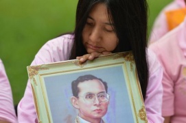 Thailandia, condizioni del re ancora instabili