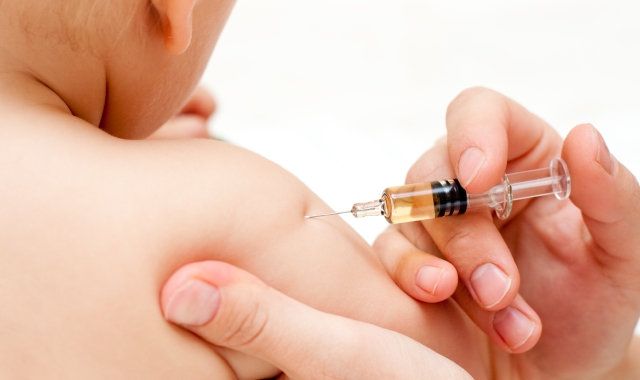 Bimbi: vaccini obbligatori?