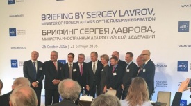 ##Lavrov a tutto campo davanti business europeo: Ue non è pragmatica