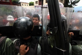 Venezuela, governo minaccia sequestro di aziende che sciopereranno