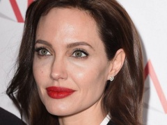 L'Fbi ha interrogato Angelina Jolie per 4 ore