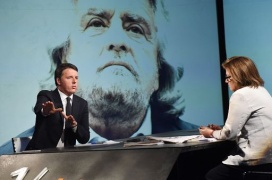 Renzi contro Grillo: è all'angolo, copre affittopoli e firme