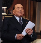 Referendum, Berlusconi e la partita del post: rischio scissione Fi