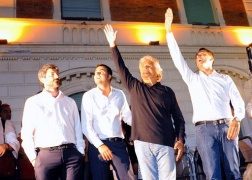 Referendum, Grillo: addio Renzi, ha vinto la democrazia