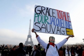 Francia, Hollande grazia donna che uccise marito violento