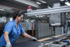 Ikea, italiana 1a cucina sostenibile,fatta con materiali riciclati