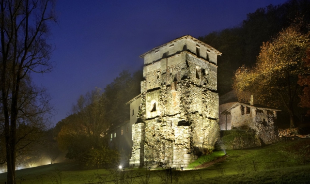 Il Monastero di Torba di Gornate Olona (foto di Roberto Luisi) ha in serbo «Un amore che fa storia» una caccia alla scoperta della storia del bene del Fai