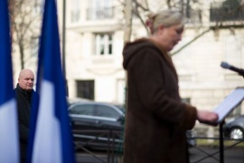 Arrestati 2 collaboratori Marine Le Pen, falsi impieghi Europarlamento