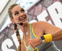 Domenica allenamento con Jill Cooper e il manubrio multi-presa