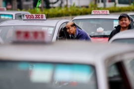 Taxi, tassisti confermano sciopero di domani