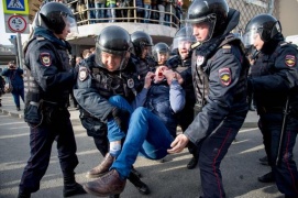 Russia, ong: fermate oltre 700 persone a Mosca a manifestazione