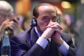 Berlusconi torna al Ppe e vede Merkel: in campo contro populismi