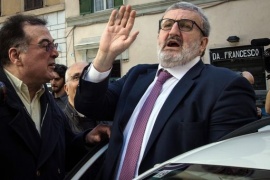 Emiliano: Berlusconi o Grillo? Se necessario governo con M5s