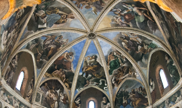 La cupola del Duomo di Piacenza con gli affreschi di Giovanni Francesco Barbieri detto il Guercino (1626-1627) 