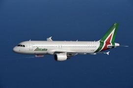 Alitalia, compagnie cinesi a Fiumicino per reclutare piloti