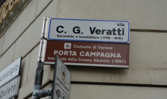 Via Veratti, cartello in bella svista