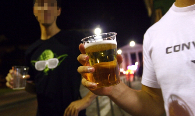 Sono sempre di più i giovanissimi dediti all’alcol (Blitz)