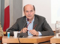 Bersani: la proposta del Pd non c'entra nulla col Mattarellum