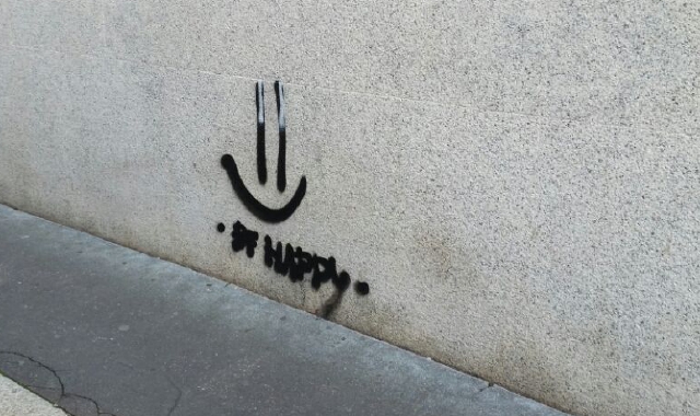 Il “vandalo felice” non molla