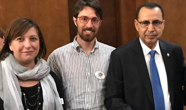 Da sinistra, gli avvocati varesini Tania Daverio e Giacomo Mastrorosa, con Abdelaziz Essid, membro del Quartetto di dialogo Nobel per la pace 2015