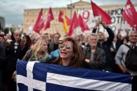 Grecia primo punto a Eurogruppo oggi, focus su accordo e debito