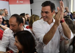 Spagna, Sanchez torna alla guida del Psoe, grattacapo per Rajoy
