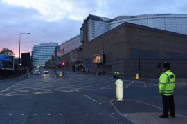 Gb, il terrore di bambini e genitori dopo bomba a Manchester Arena