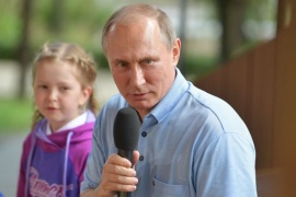 Russia, Putin fa l'elogio delle spie: sono persone uniche