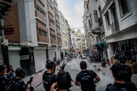 Polizia turca usa pallottole di gomma contro Gay Pride Istanbul