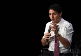Canada, premier Trudeau nomina una 