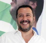 Centrodestra, Salvini: a Paese serve allenatore, io sono pronto