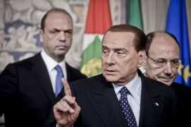 Berlusconi: Dell'Utri è un italiano modello, carcere è ingiusto