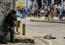 Settimana decisiva per il Venezuela, domenica voto per la Costituente, l'opposizione alza il tiro