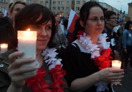 Polonia, presidente pone il veto sulla riforma della giustizia dopo le proteste
