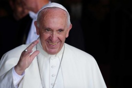 I migranti su medaglia quinto anno Pontificato di Papa Francesco