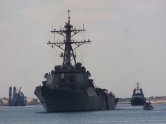 Nave Usa spara colpi di avvertimento contro imbarcazione iraniana
