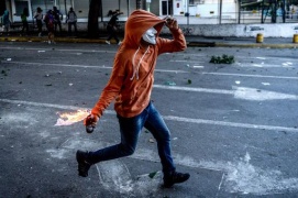 In Venezuela un sedicenne ucciso durante una maniefstazione anti-Maduro