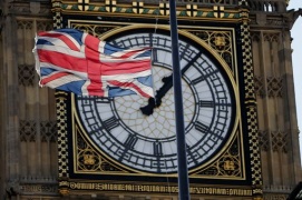 Gb, dopo i 12 rintocchi di mezzogiorno, il Big Ben da oggi tace