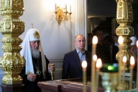 Putin a Parolin: ringrazio lei e Papa per reliquie San Nicola