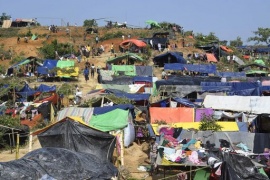 Onu: oltre 400mila Rohingya in fuga da Myanmar da fine agosto