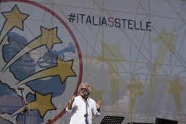 Blog Grillo: meno uno a Italia 5 stelle, politica e gioco a Rimini