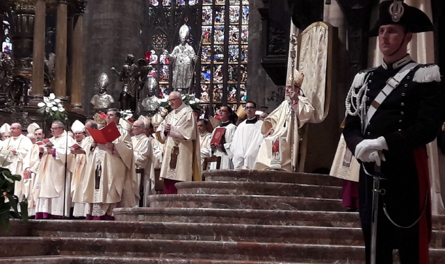 Momenti del primo giorno di Mario Delpini da arcivescovo di Milano (Foto Red.)
