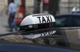 Taxi, sindacati confermano sciopero 21/11 su riordino settore