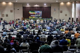 Zimbabwe, ultimatum a Mugabe dal partito: si dimetta entro domani